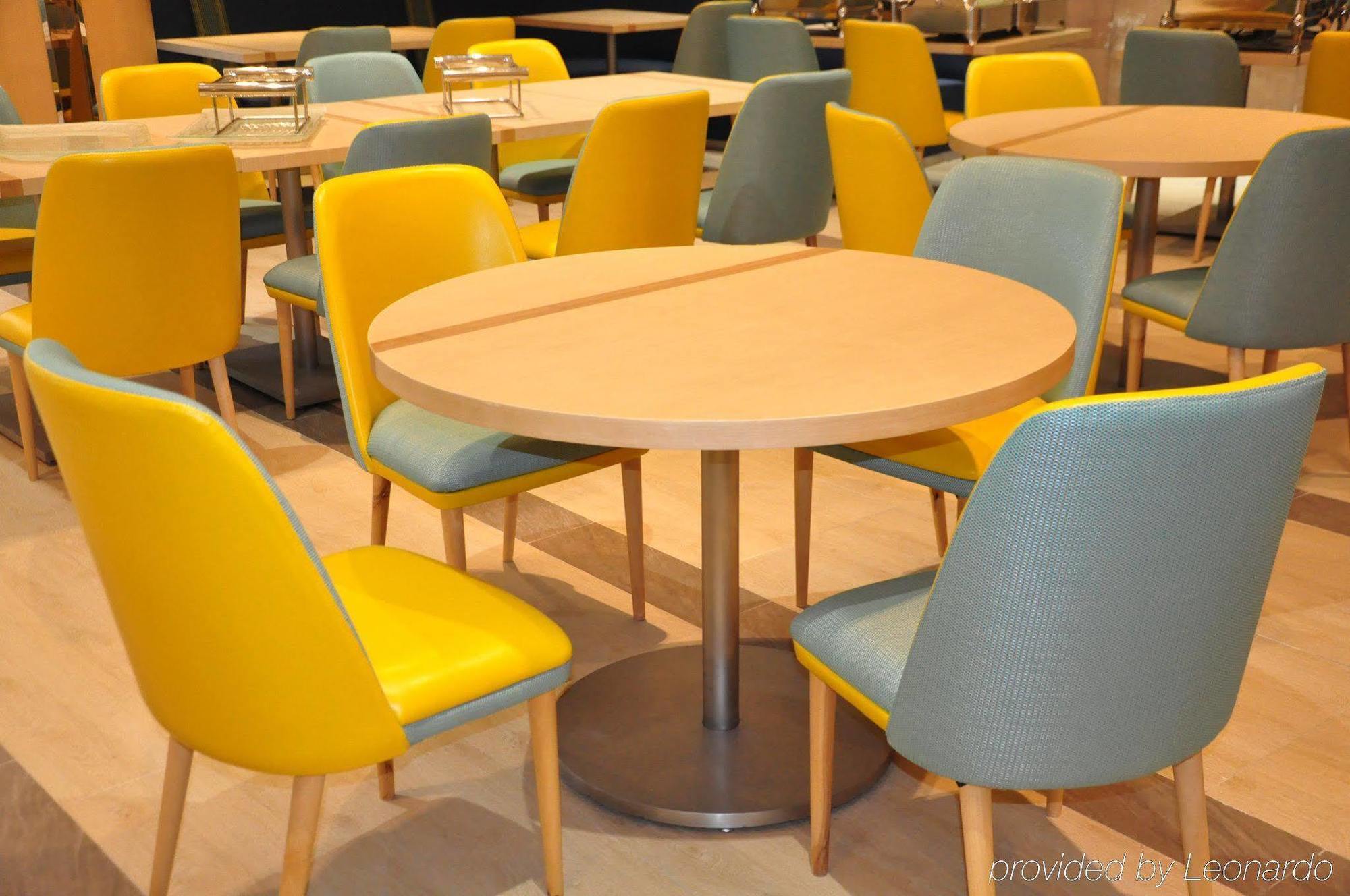 Holiday Inn Express Shanghai Zhenping By Ihg ภายนอก รูปภาพ